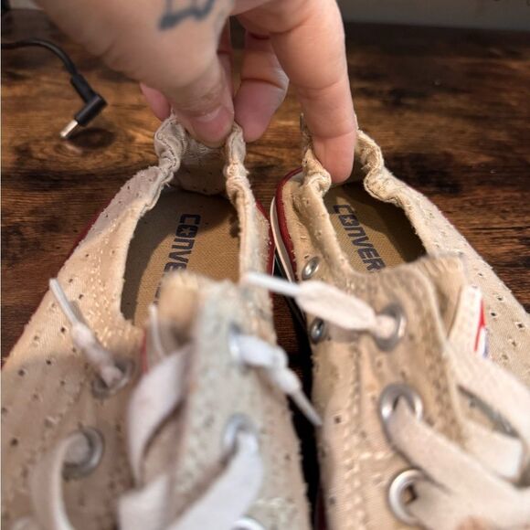 Tan Eyelet Converse size 7 - Picture 4 of 10